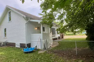 72 E Grand Ave, Muskegon, MI 49442 - Photo 12