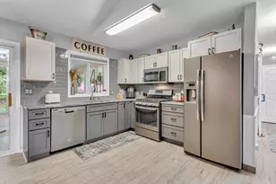 11745 N Waldron Rd, Jerome, MI 49249 - Photo 4