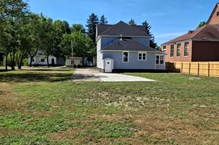 432 Amity Ave, Muskegon, MI 49442 - Photo 32