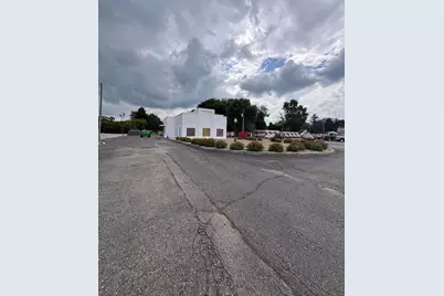 1295 S 11th Street, Niles, MI 49120 - Photo 2