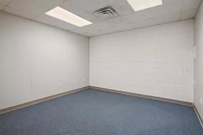 825 Leonard Street NE, Grand Rapids, MI 49503 - Photo 16