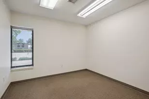 825 Leonard St NE, Grand Rapids, MI 49503 - Photo 36