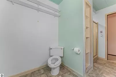 2007 S Lake Mitchell Drive, Cadillac, MI 49601 - Photo 32