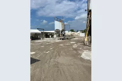 29100 Groesbeck Highway, Roseville, MI 48066 - Photo 22