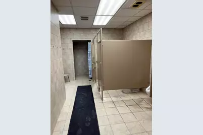 29100 Groesbeck Highway, Roseville, MI 48066 - Photo 16