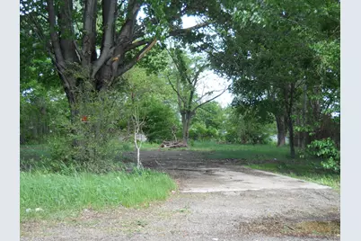 137 Cornelia Street, Benton Harbor, MI 49022 - Photo 1