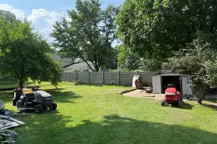 42 W Chicago St, Quincy, MI 49082 - Photo 2