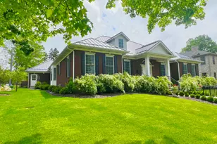 221 N Manning St, Hillsdale, MI 49242 - Photo 4