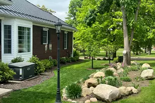 221 N Manning St, Hillsdale, MI 49242 - Photo 22