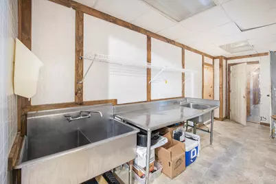 205 W Monroe Street, Bangor, MI 49013 - Photo 22