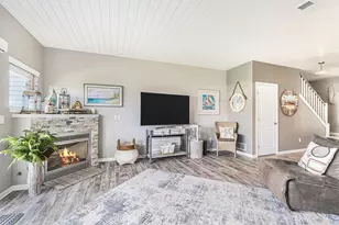 927 W Savidge St, Spring Lake, MI 49456 - Photo 6