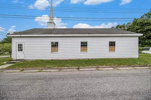 814 E Coffren Ave, Greenville, MI 48838 - Photo 4