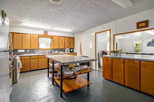 814 E Coffren Ave, Greenville, MI 48838 - Photo 12