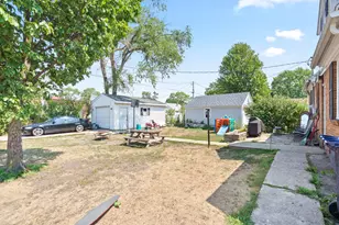 283 W 16th St, Holland, MI 49423 - Photo 4