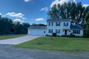 5449 Golfside Dr, Ludington, MI 49431 - Photo 2