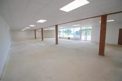 588 SW Capital Avenue #A, Battle Creek, MI 49015 - Photo 2