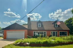 137 Dunning Ave, Battle Creek, MI 49037 - Photo 2