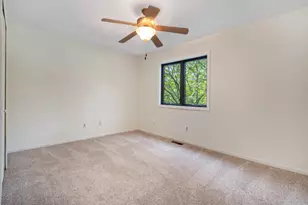 2174 Overlook Ct, Ann Arbor, MI 48103 - Photo 18