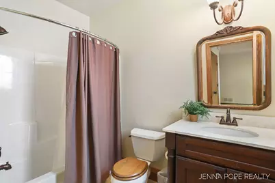 15742 Grand Point Drive, Grand Haven, MI 49417 - Photo 84