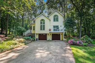 3330 Clearview Ln, Saugatuck, MI 49453 - Photo 1