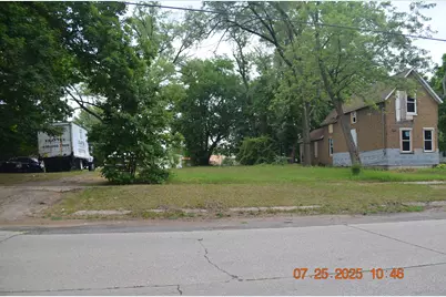 419 Packard Street, Benton Harbor, MI 49022 - Photo 2