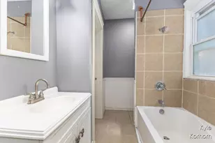 2126 Wyoming Ave SW, Wyoming, MI 49519 - Photo 8