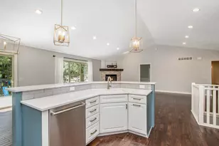 12031 Sandstone Dr, Wayland, MI 49348 - Photo 14