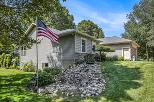 12031 Sandstone Dr, Wayland, MI 49348 - Photo 6