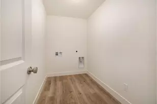 7951 Snow Vw Dr SE, Alto, MI 49302 - Photo 26