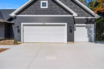 5033 Ikram Oaks Drive, Jackson, MI 49201 - Photo 4