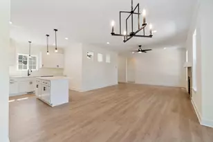 5033 Ikram Oaks Dr, Jackson, MI 49201 - Photo 22