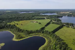 2812 Shoreline Dr, Lupton, MI 48635 - Photo 4