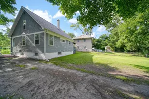 1717 Carl Breeding Wy, Jackson, MI 49203 - Photo 36