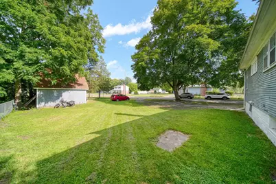 1717 Carl Breeding Way, Jackson, MI 49203 - Photo 38