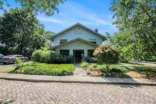 375 Ridgeway St, Saint Joseph, MI 49085 - Photo 2