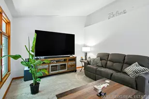 529 Tournament Cir, Muskegon, MI 49444 - Photo 8