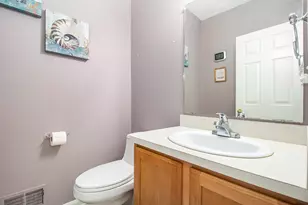 2119 Cattail Cir, Rochester, MI 48309 - Photo 18