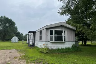 975 N Dickinson Ave, Hesperia, MI 49421 - Photo 12