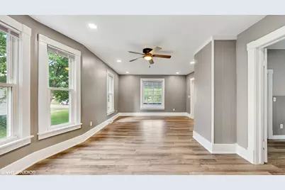 409 Oak Street, Three Oaks, MI 49128 - Photo 8