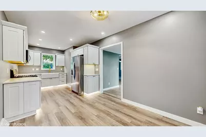 409 Oak Street, Three Oaks, MI 49128 - Photo 10