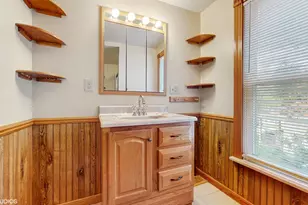 409 Oak St, Three Oaks, MI 49128 - Photo 26