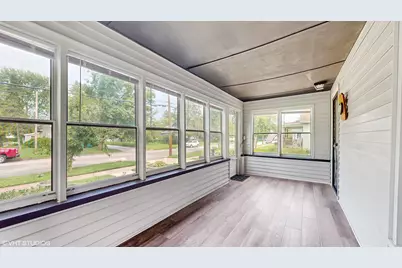 409 Oak Street, Three Oaks, MI 49128 - Photo 6