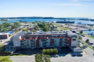 105 W Danaher St, Ludington, MI 49431 - Photo 40