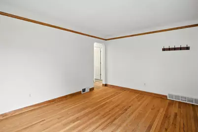 644 E Brickley Avenue, Hazel Park, MI 48030 - Photo 16