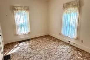 22511 Capital Ave NE, Battle Creek, MI 49017 - Photo 6