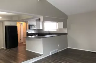 11053 Lorman Dr, Sterling Heights, MI 48312 - Photo 8