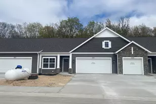 2831 W Cobblestone Ct. SE, Kentwood, MI 49512 - Photo 1