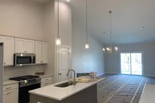 2831 W Cobblestone Ct. SE, Kentwood, MI 49512 - Photo 2