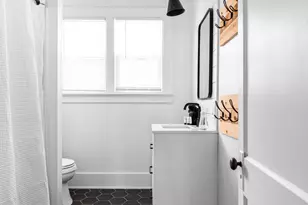 710 W Ludington Ave, Ludington, MI 49431 - Photo 14