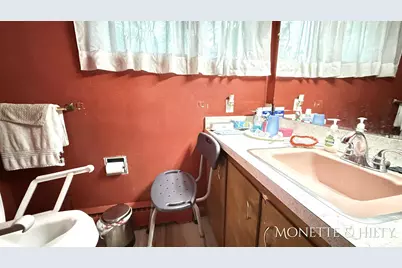 26 W Maplewood Avenue, Muskegon Heights, MI 49444 - Photo 12